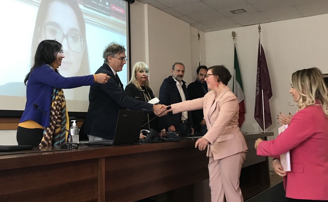 UNIMC, studentessa con sindrome di Down è dottoressa bis