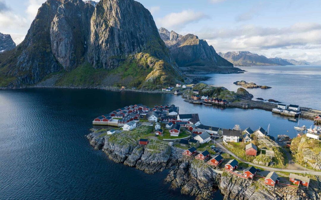 Tra le antichissime rocce delle isole Lofoten, alla ricerca dei segreti dell’idrogeno (e dell’acqua)
